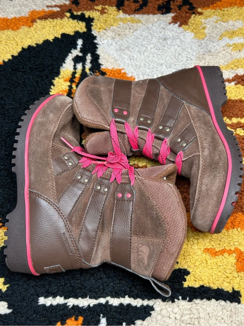 SOREL, Meadow lace up waterproof boots!!